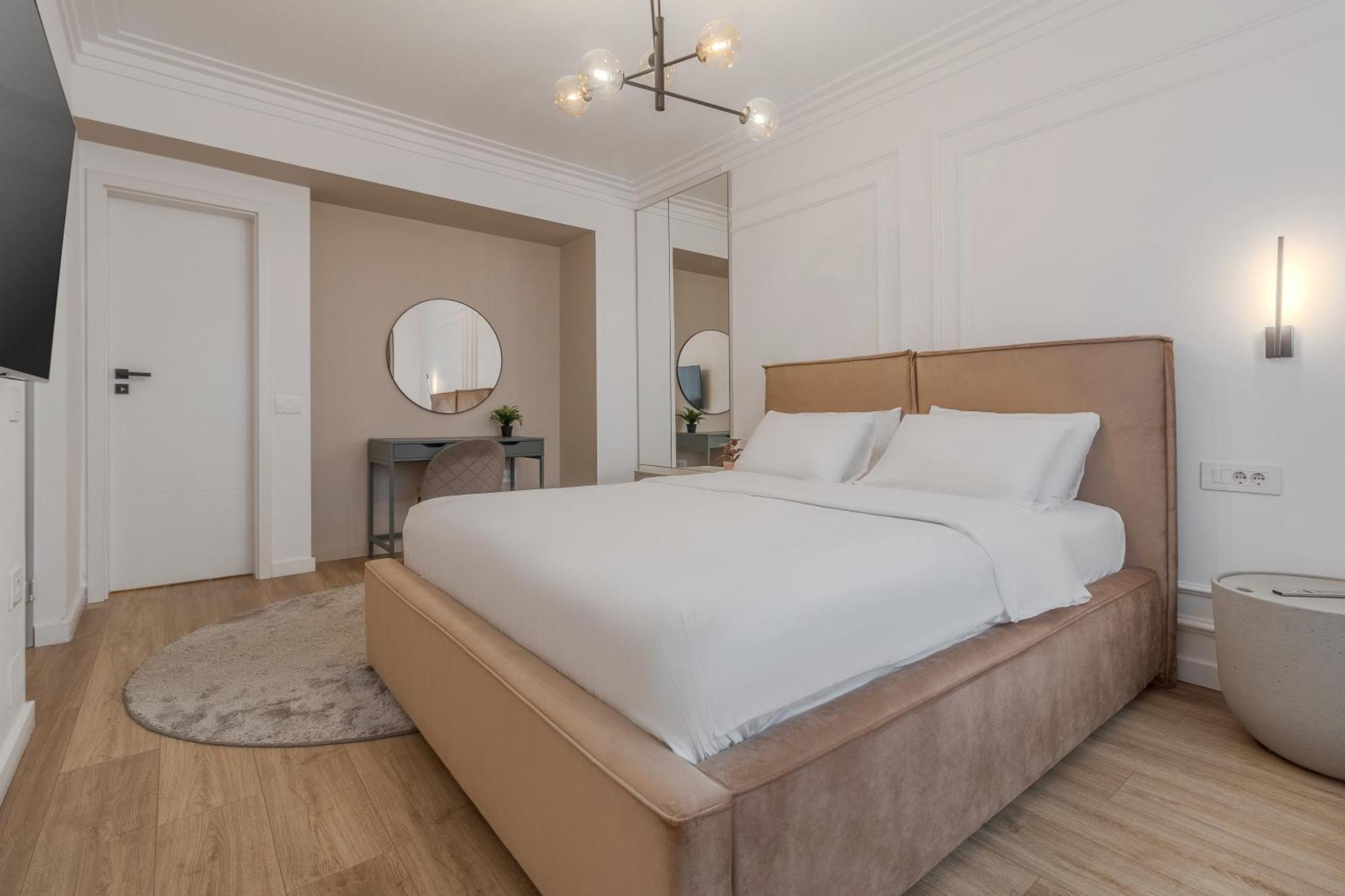 Modern Muse Apartment ออราแด ภายนอก รูปภาพ